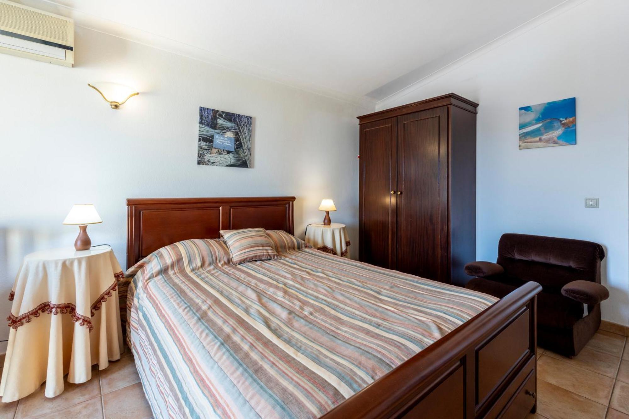 Apartamentos Mira Rio Lagos Ngoại thất bức ảnh