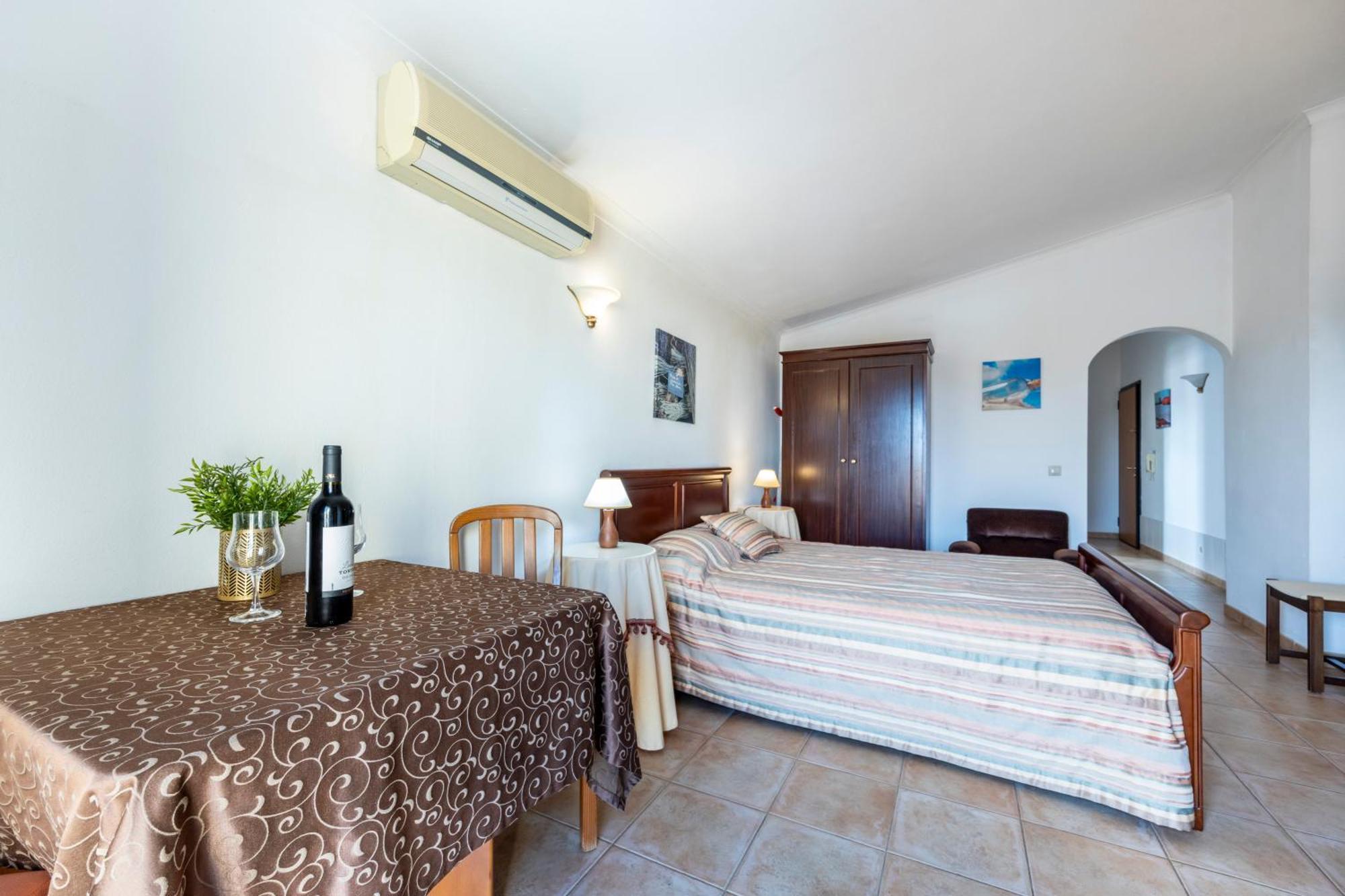 Apartamentos Mira Rio Lagos Ngoại thất bức ảnh