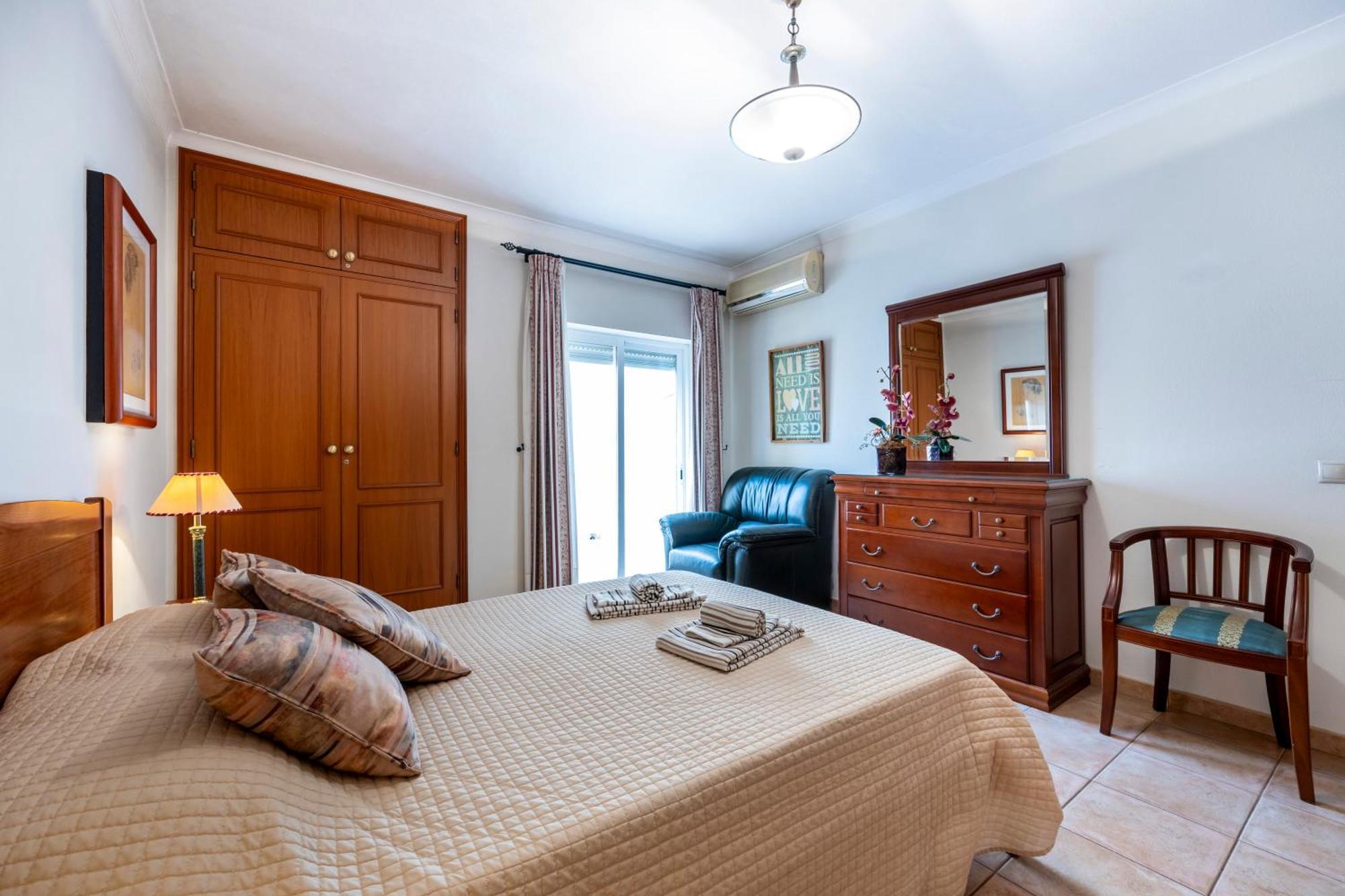 Apartamentos Mira Rio Lagos Ngoại thất bức ảnh